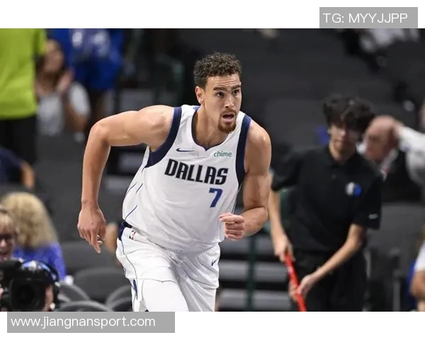 德怀特鲍威尔缺阵独行侠战绩惨淡反之回归战斗力十足