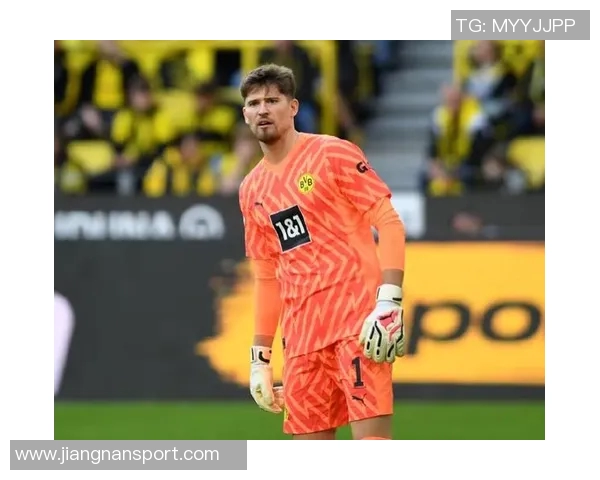 多特门将赛后回应仅一次射正质疑称此言不礼貌引发热议 多特门将赛后回应仅一次射正质疑称此言不礼貌引发热议