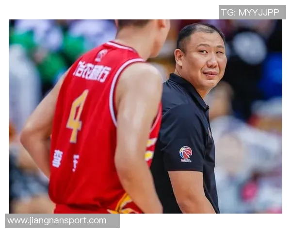 申京：团队协作与个人能力并重我们随时准备迎接关键时刻的挑战