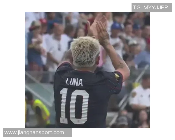 意大利今晚未能创造奇迹足球赛场再现遗憾时刻 意大利今晚未能创造奇迹足球赛场再现遗憾时刻