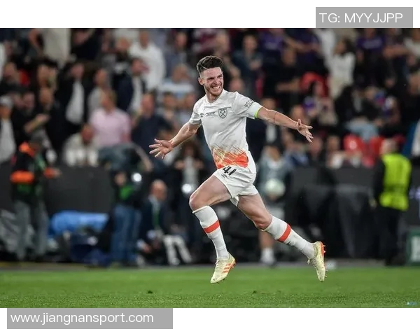 赖斯谈自由度提升表现渴望成为全能中场的决心与目标 赖斯谈自由度提升表现渴望成为全能中场的决心与目标