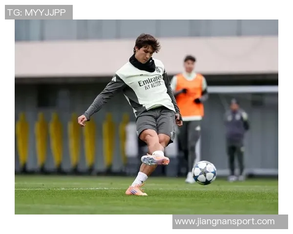 皇马球员今日享受假期明天下午重返训练场备战新赛季