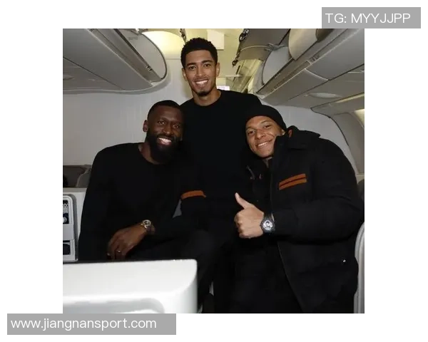 姆巴佩正式抵达沙特社交媒体发文问候粉丝并手动定位