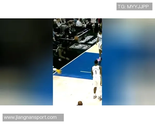 文班面对兰德尔防守挑战如同早年KD对抗托尼阿伦的艰难时刻