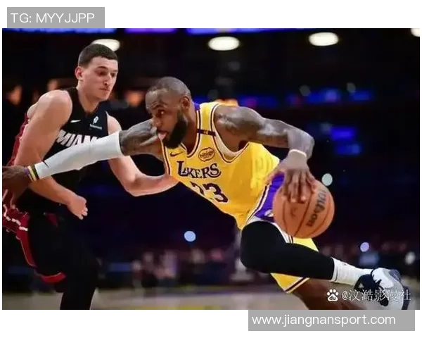 迪文岑佐半场表现抢眼里德全能发挥助力球队对抗湖人